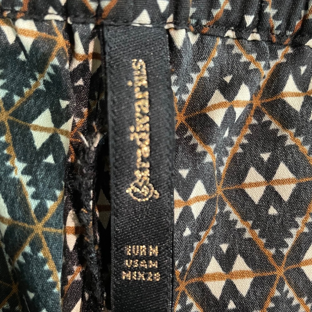 Black Patterned Satin Joggers - Stradivarius - Picture 4 of 6
